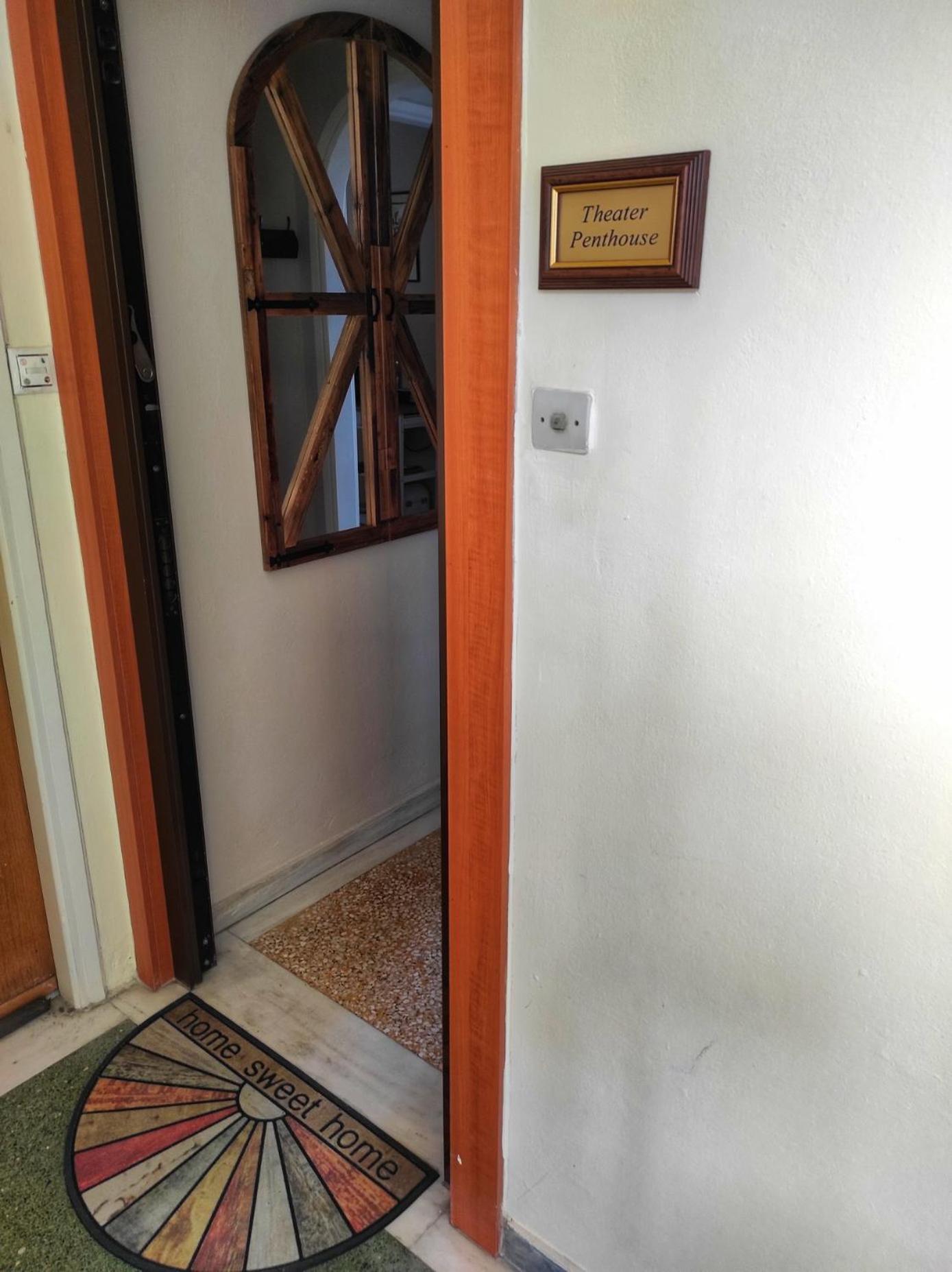 Theater Penthouse Daire Korfu Dış mekan fotoğraf